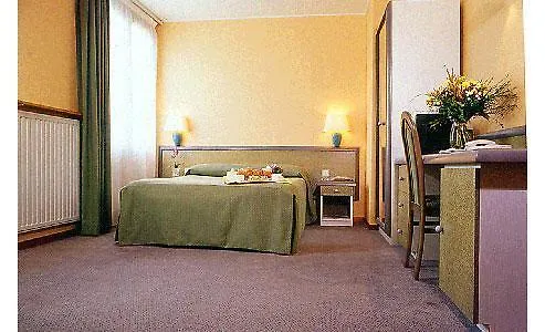 Saint-charles Hotel